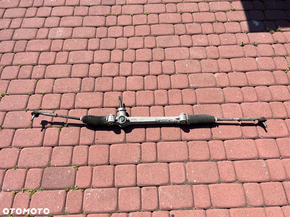 UKŁAD KIEROWNICZY MAGLOWNICA OPEL CORSA E - 1