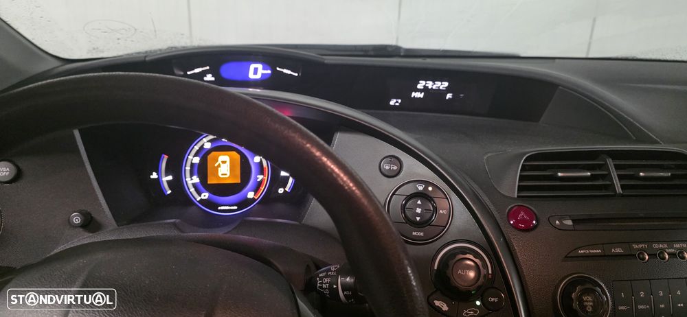 Honda Civic 1.4 i-VTEC Sport Edition - 15