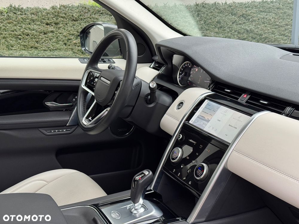 Land Rover Discovery Sport - 14