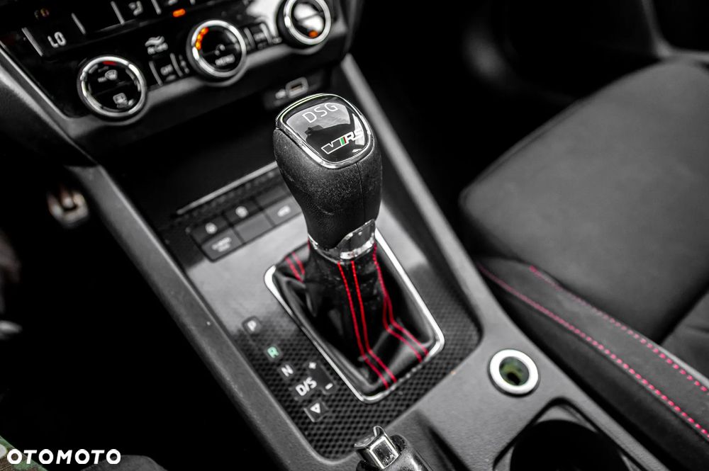 Skoda Octavia 2.0 TSI RS 230 DSG - 37