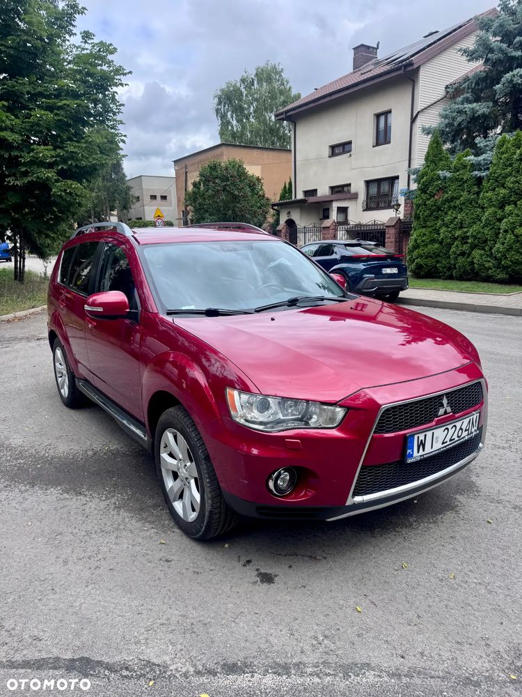 Mitsubishi Outlander 2.0 DID Intense + - 3