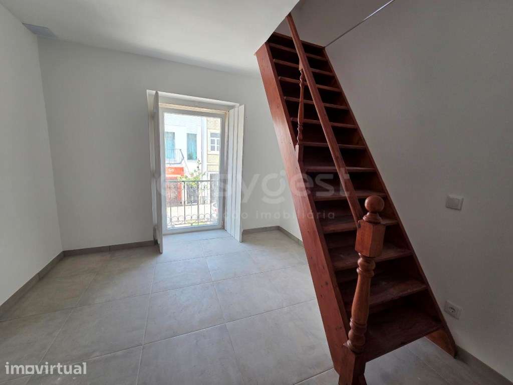 T1 totalmente renovado, na zona ribeirinha do Seixal - Grande imagem: 2/19