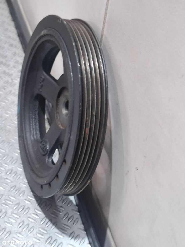Koło pasowe wału korbowego Kia Rio 1,2B 2013 rok - 2
