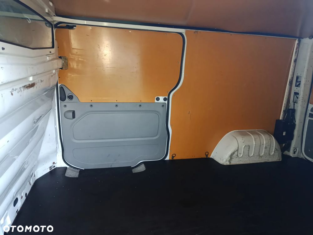 Renault TRAFIC Long ,  L2 - 8