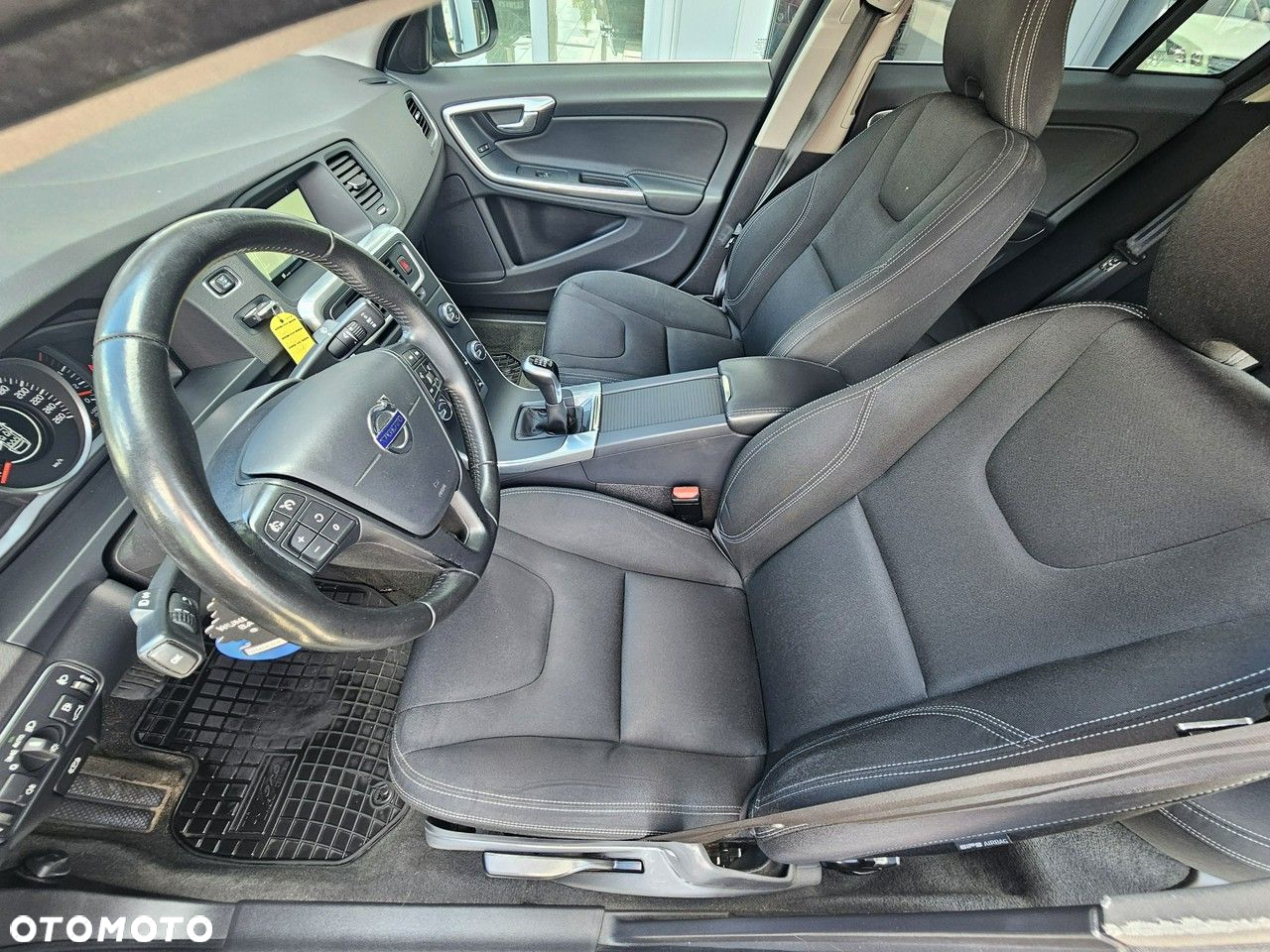 Volvo S60 D2 Drive-E Kinetic - 31