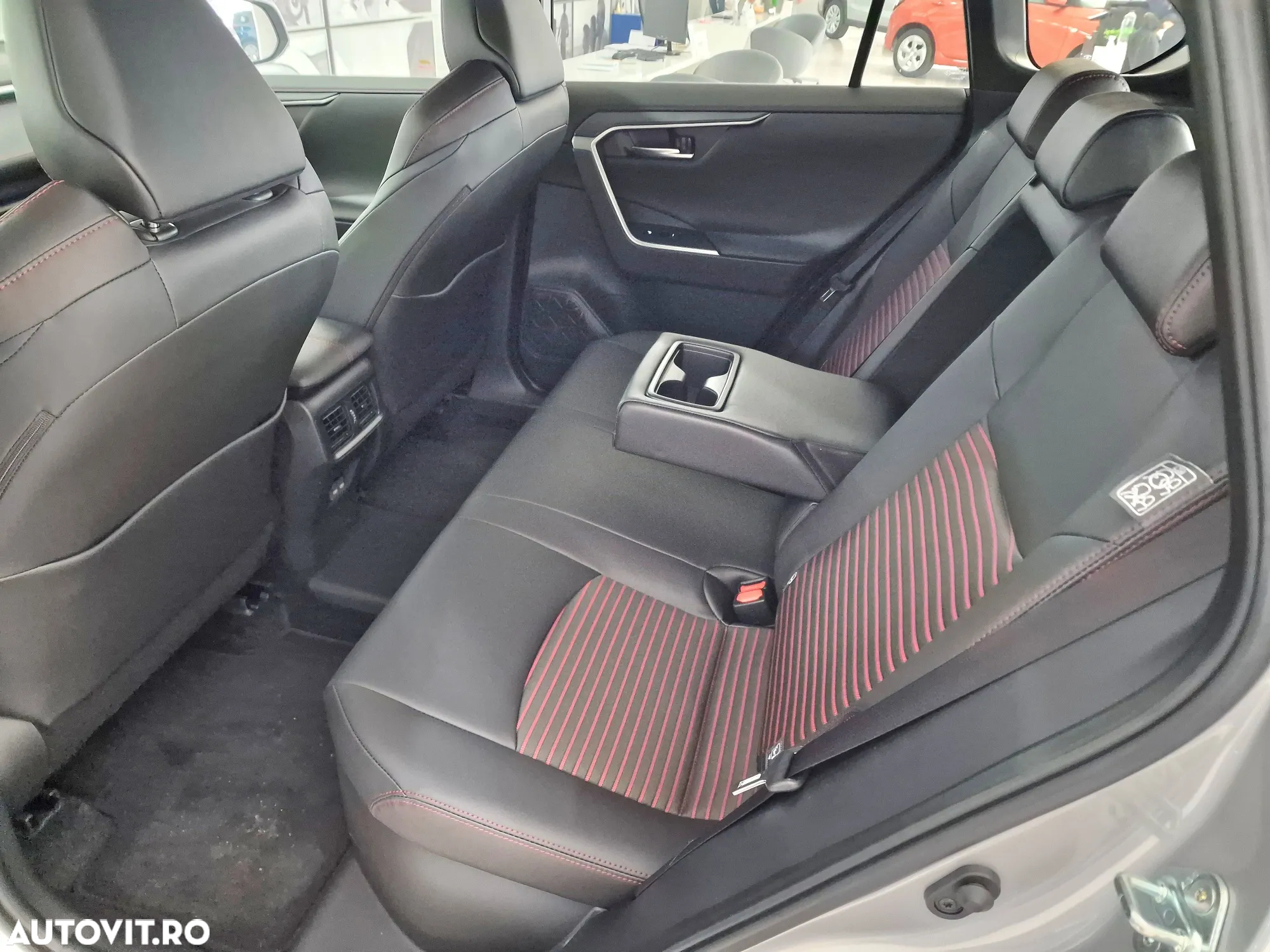 Suzuki Across 2.5 PHEV Luxus - 10