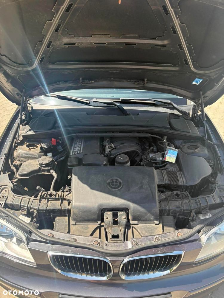 BMW Seria 1 116i - 8