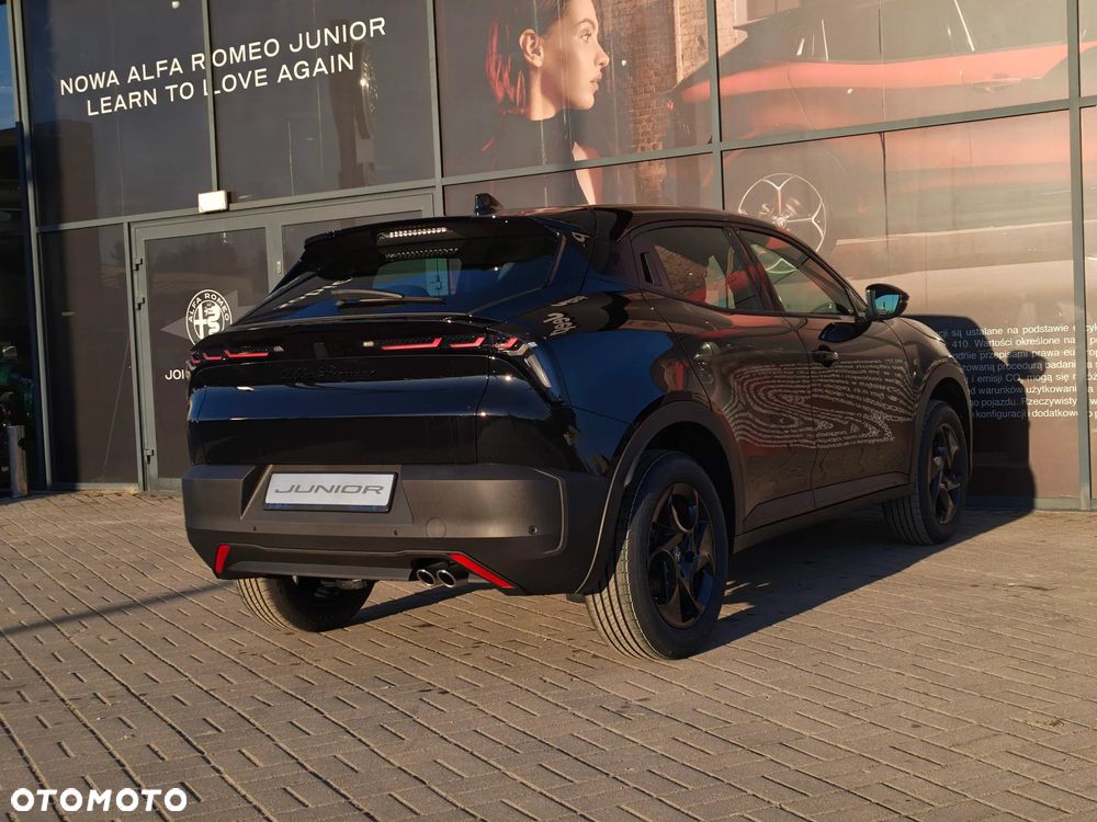 Alfa Romeo Junior 1.2 mHEV Ibrida eDCT - 6