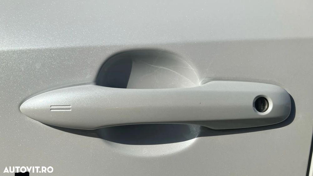 Toyota Corolla 1.8 HSD Dynamic - 10