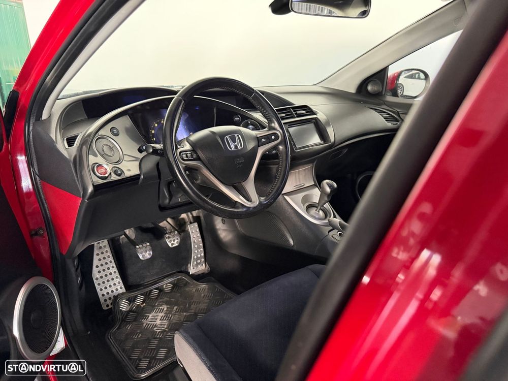 Honda Civic 1.4 Sport - 13