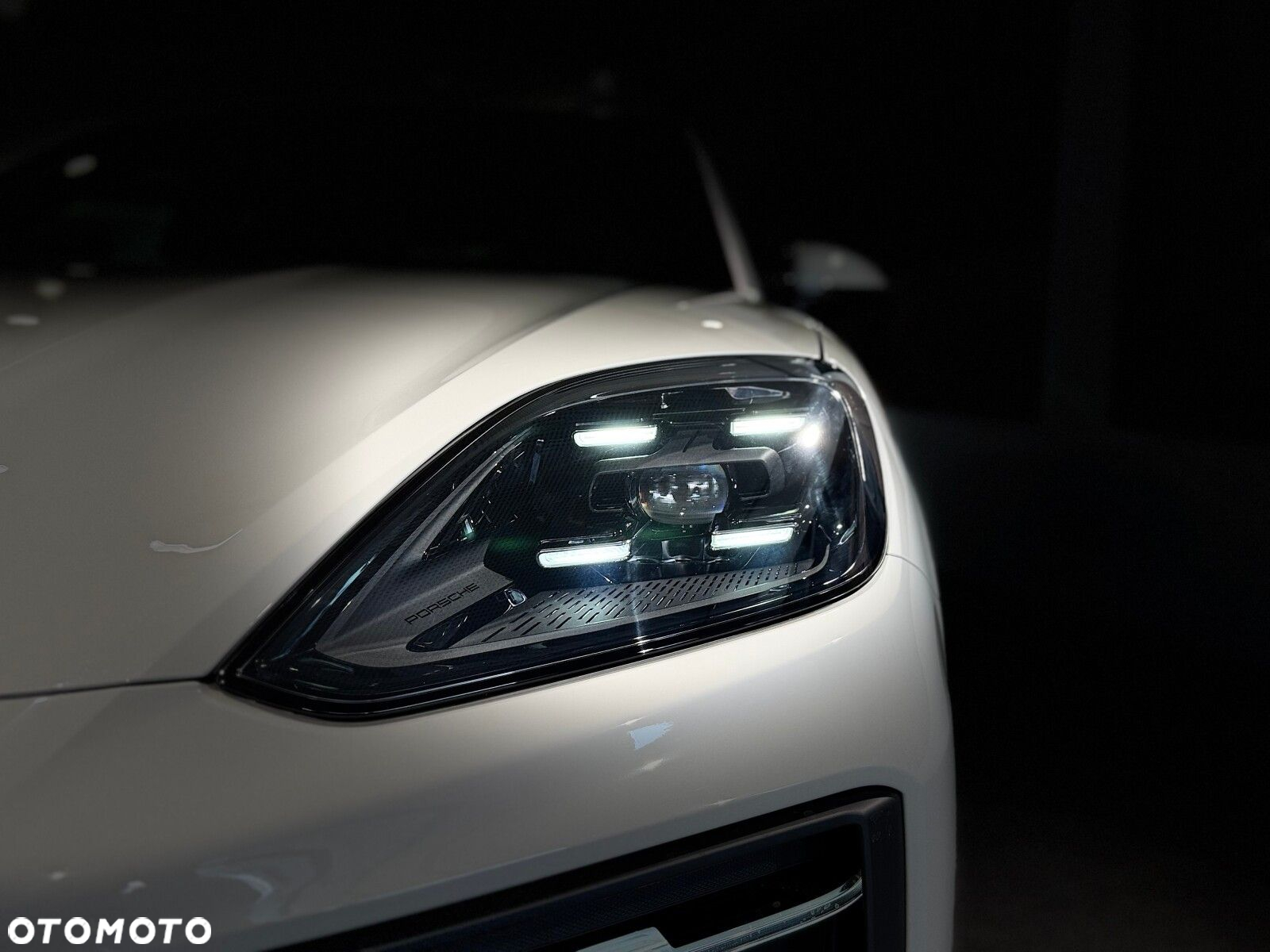 Porsche Cayenne - 16