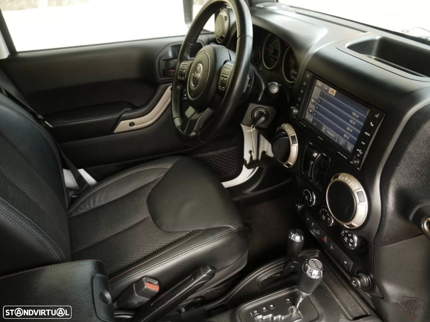 Jeep Wrangler Unlimited 2.8 CRD DPF Auto Sahara - 17
