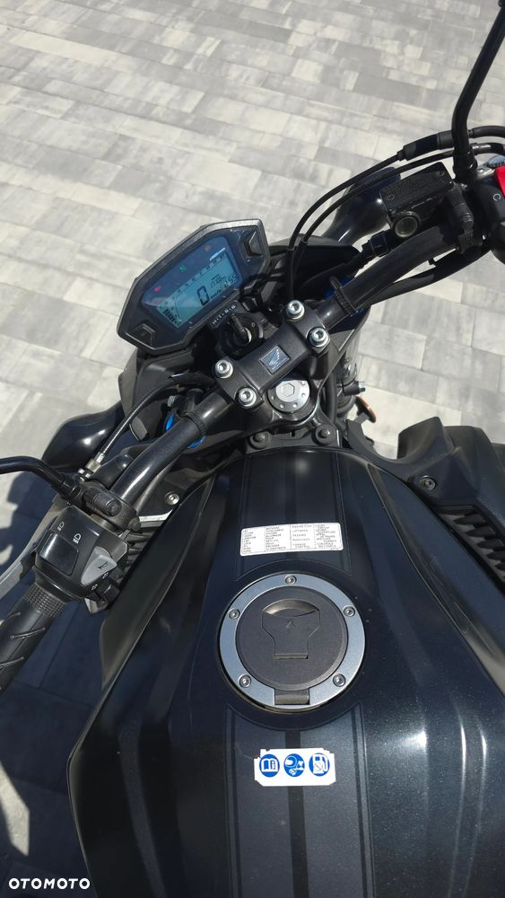 Honda CB - 9