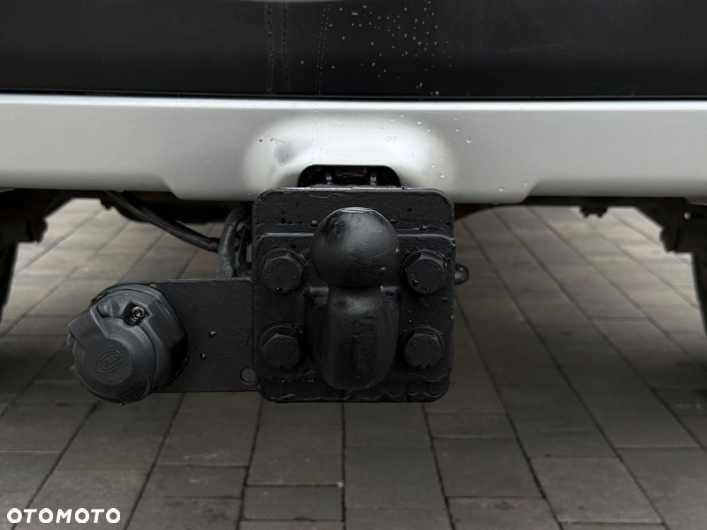 Toyota FJ 2011
