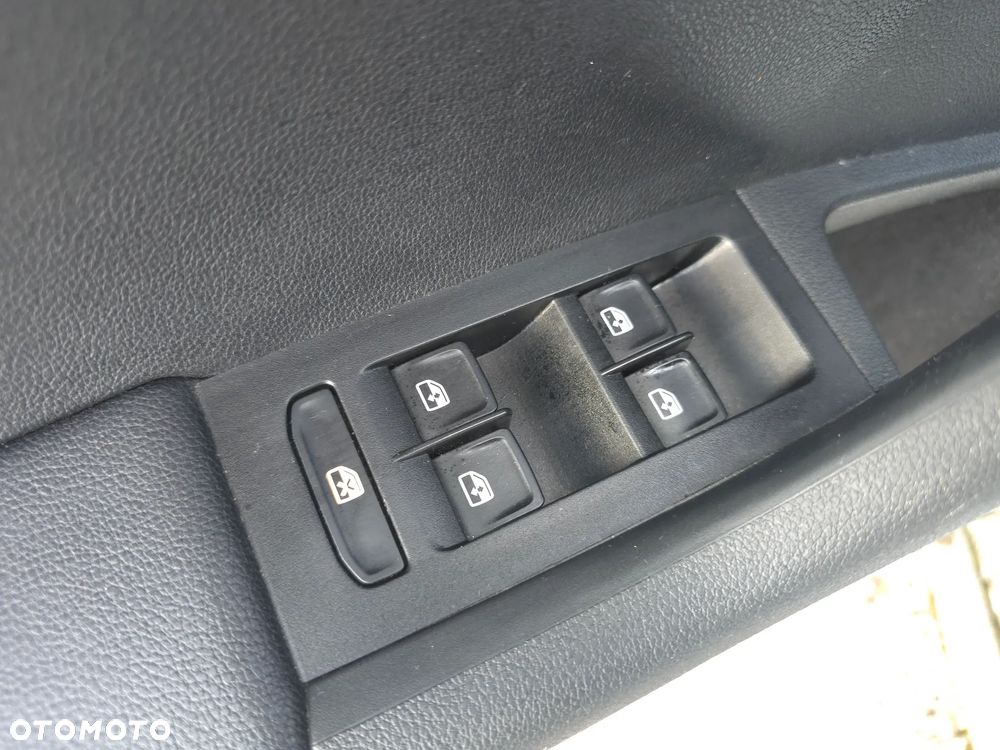Skoda Octavia 1.4 TSI Ambition DSG - 18