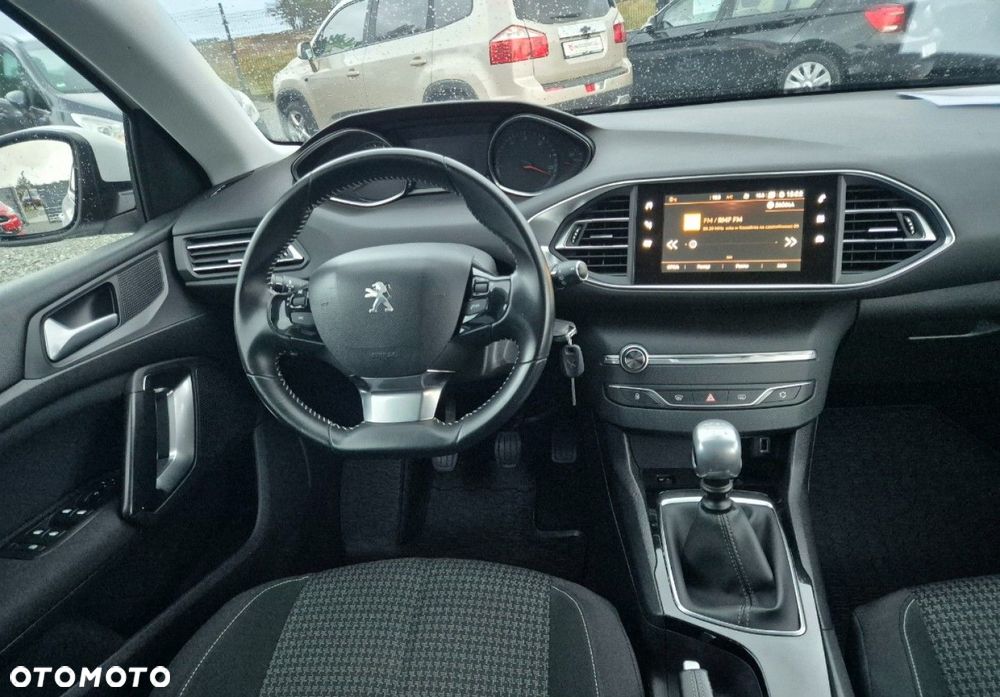 Peugeot 308 - 6