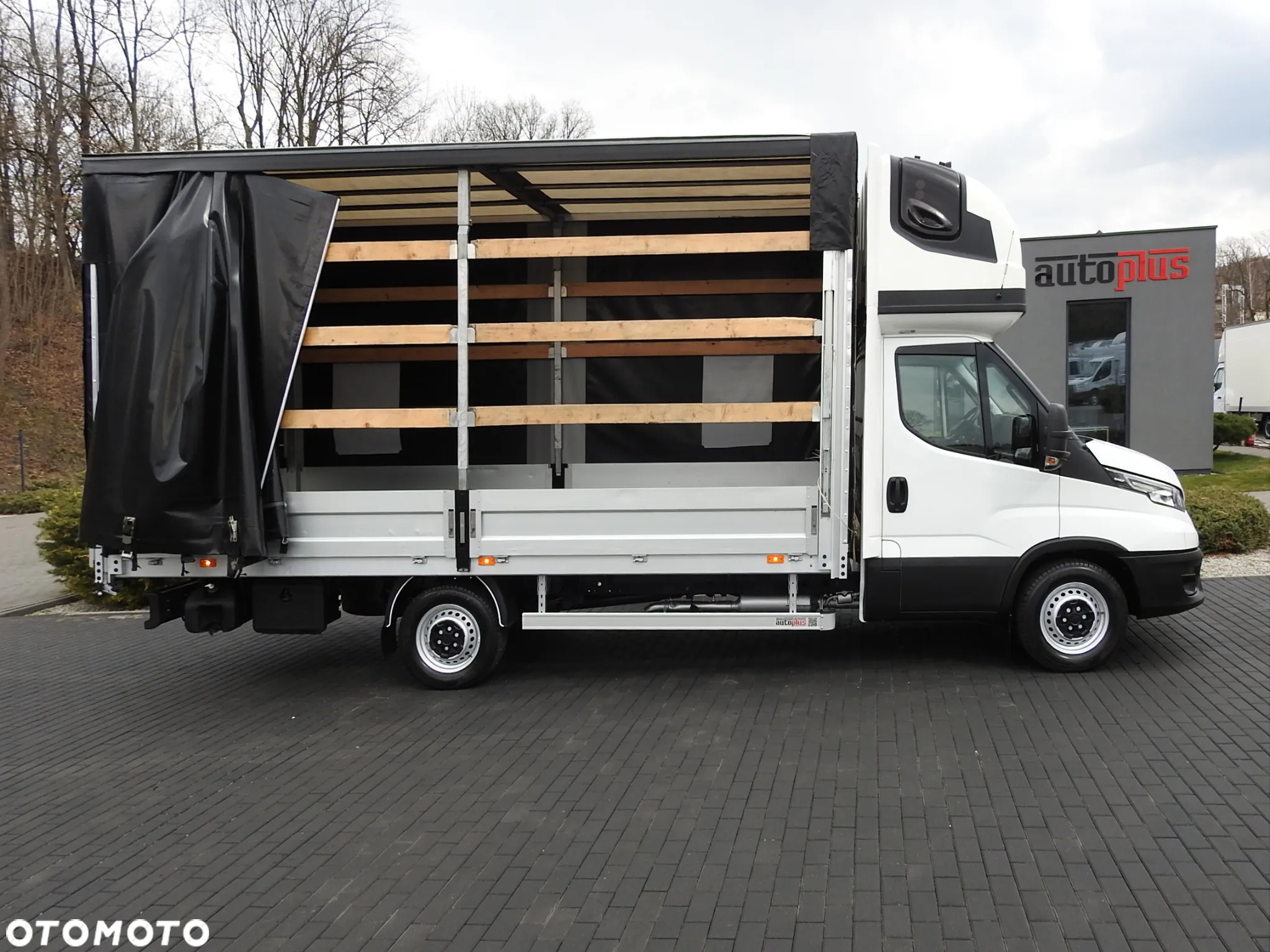 Iveco DAILY  35S18 PRITSCHE PLANE 10 PALETTEN WEBASTO TEMPOMAT LED LICHTER KLIMAANLAGE 180PS [ 437602 ] - 9