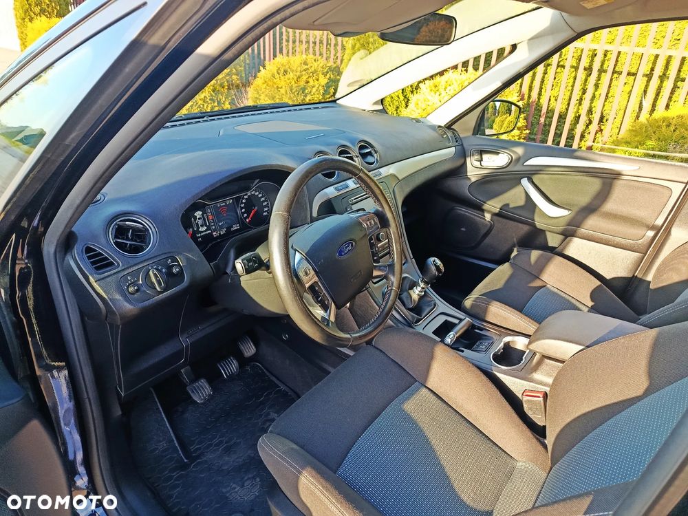 Ford S-Max 2.0 TDCi DPF Trend - 25