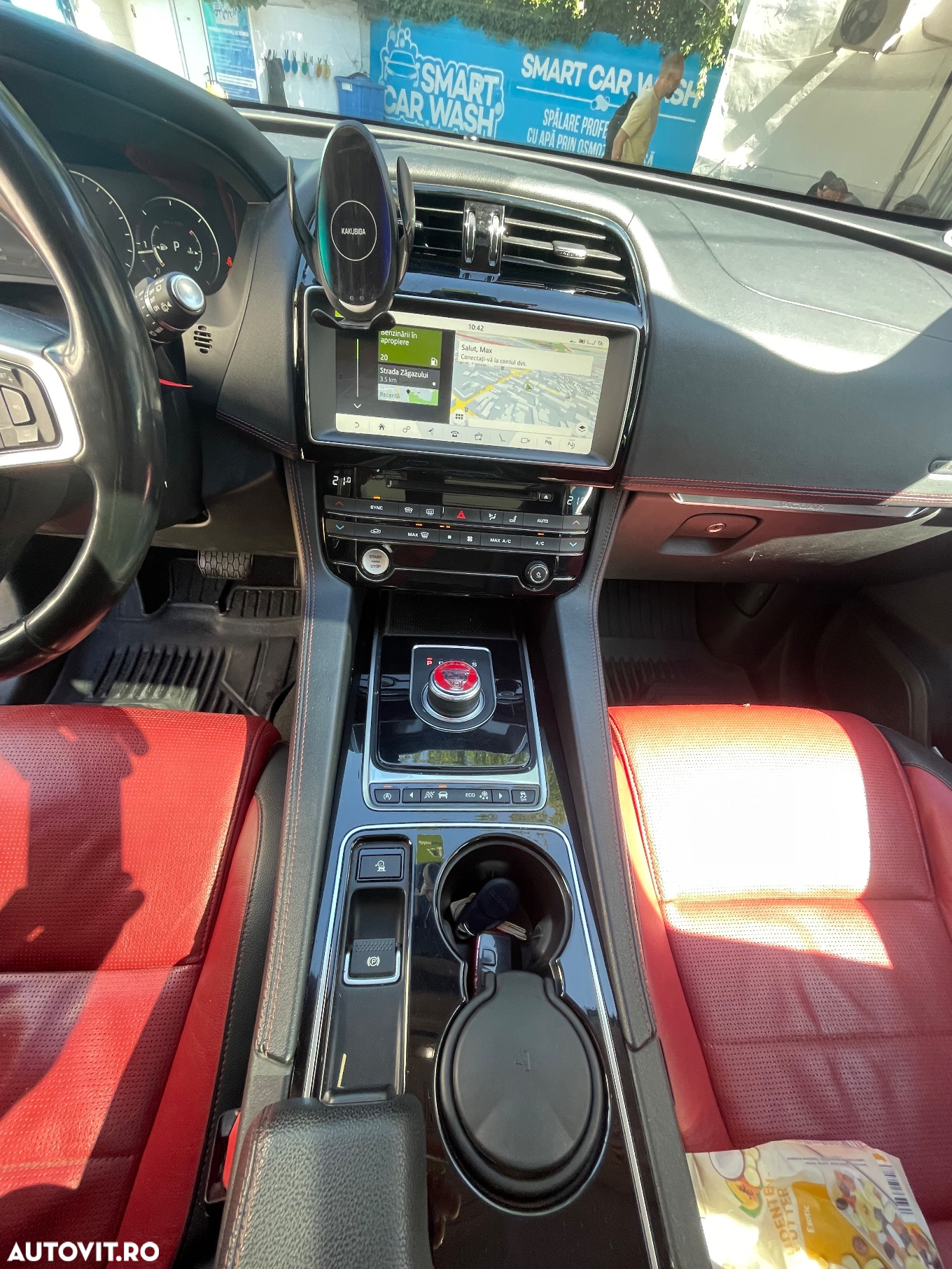 Jaguar F-Pace 20d AWD R-Sport - 12