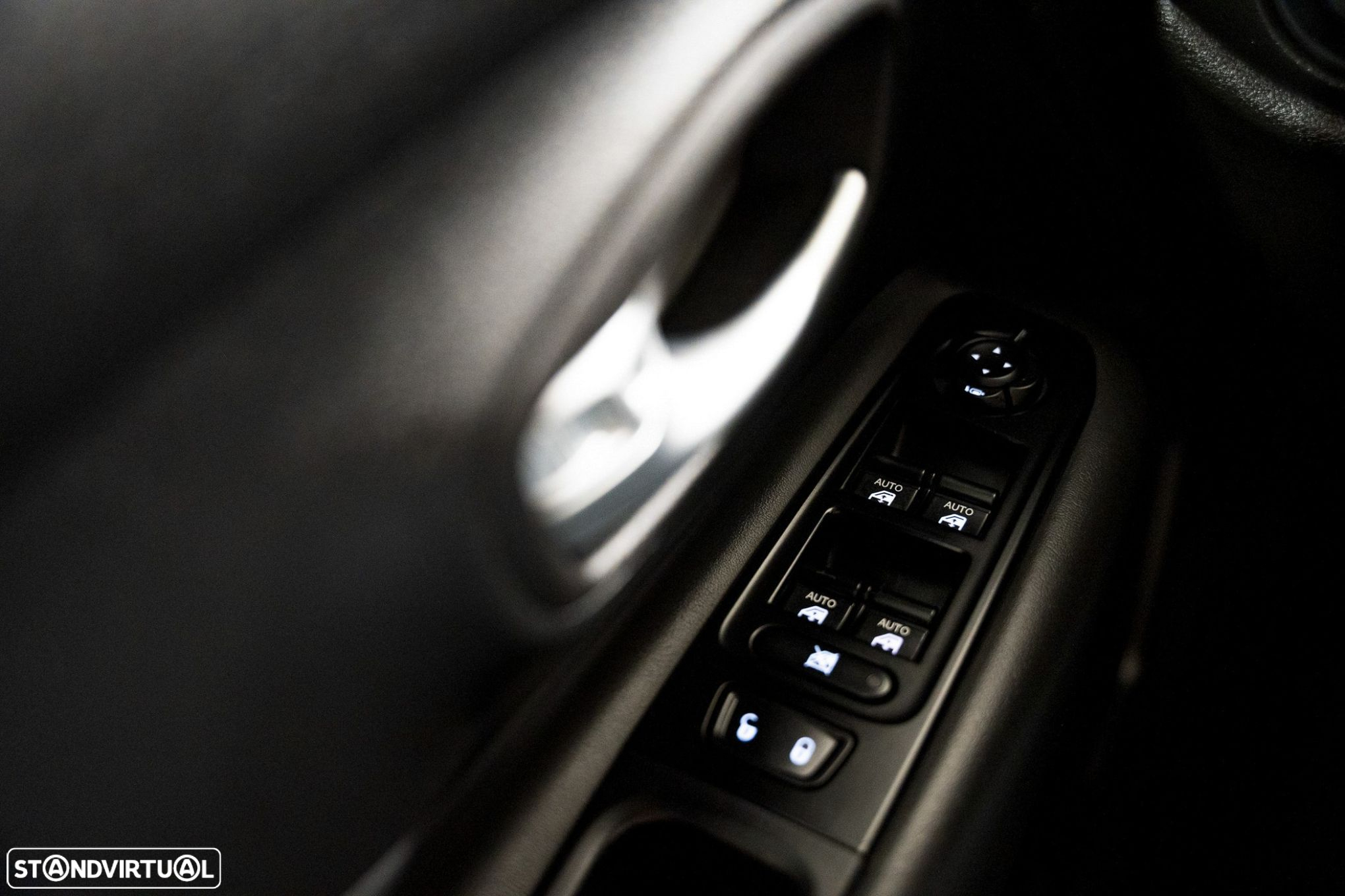 Jeep Renegade 1.6 MJD Limited DCT - 14