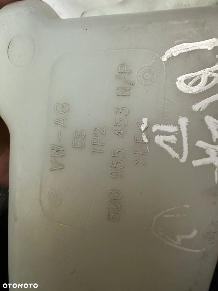 ZBIORNICZEK SPRYSKIWACZY SEAT IBIZA IV  6Q0955453N - 3