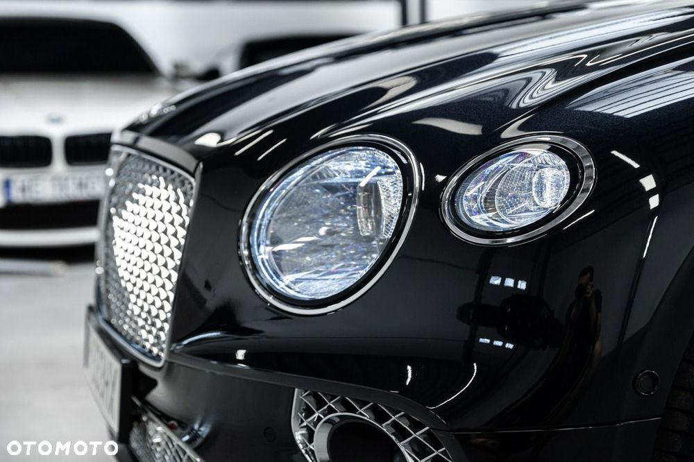 Bentley Continental GT - 12
