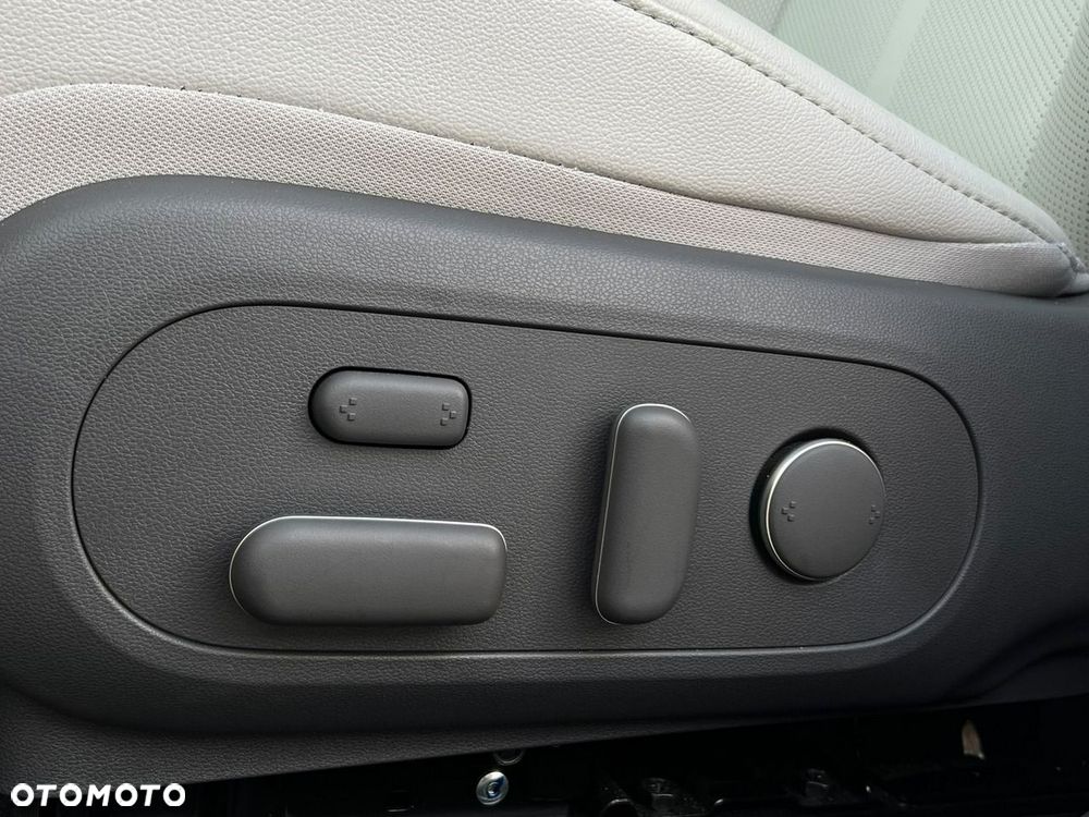 Hyundai Kona 1.6 GDI Hybrid Platinum DCT - 23