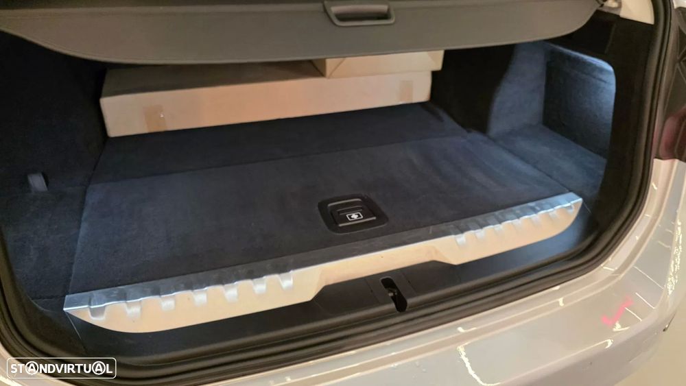 BMW 330 e Touring Corporate Edition Auto - 21