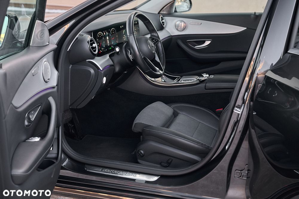 Mercedes-Benz Klasa E 220 d 9G-TRONIC - 16