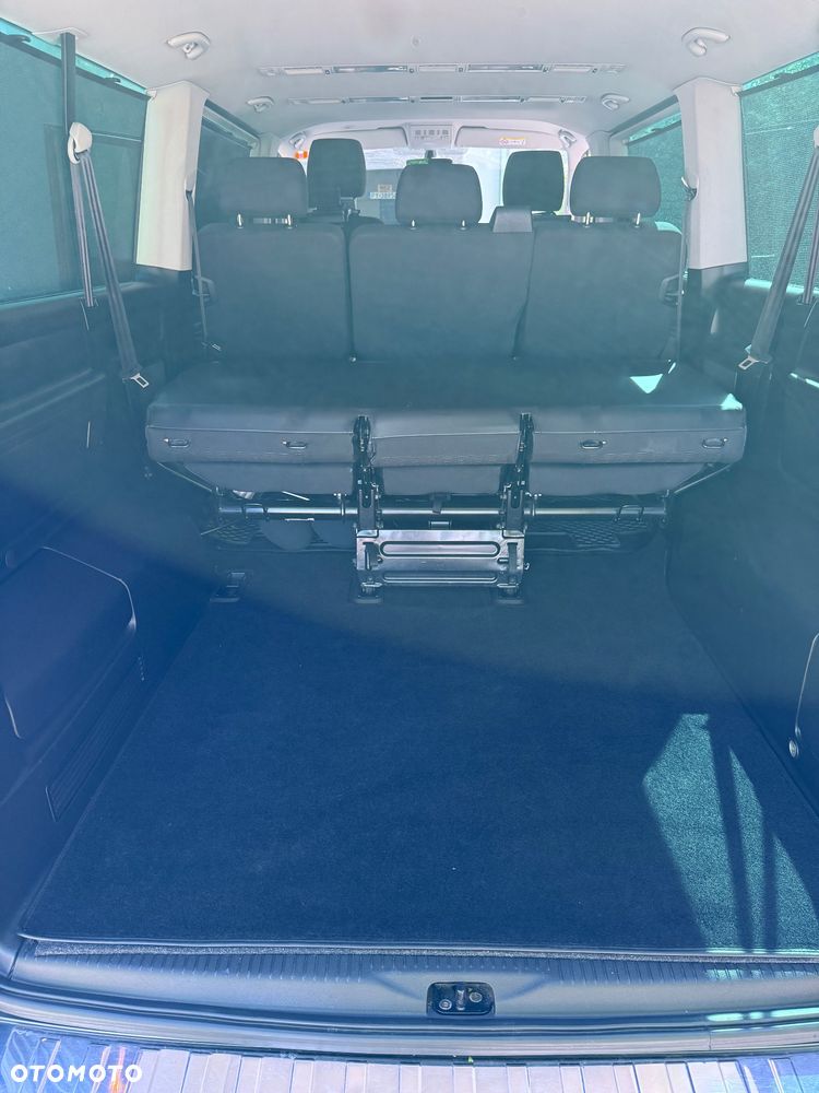Volkswagen Caravelle - 25
