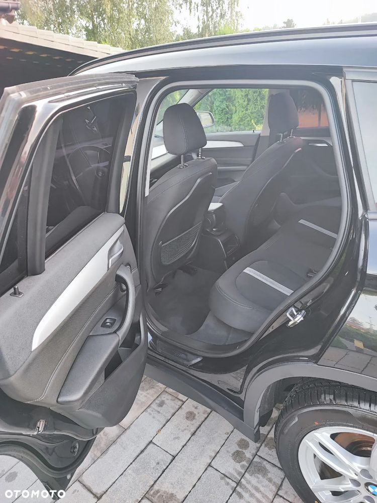 BMW X1 xDrive20d Sport Line - 9