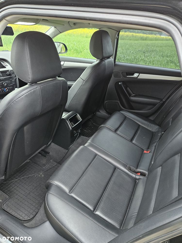 Audi A4 Avant 2.0 TDI - 7
