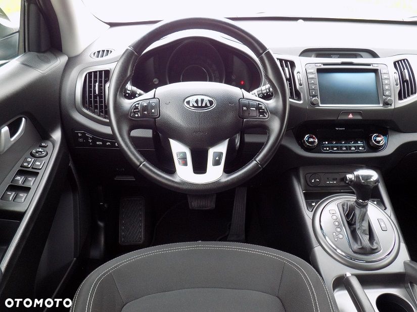 Kia Sportage 2.0 CRDI 4WD Automatik Dream-Team Edition - 26