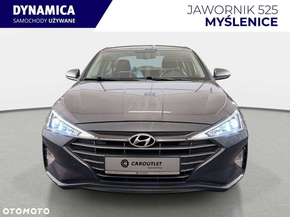 Hyundai Elantra - 4