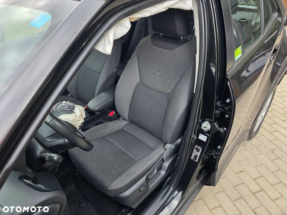 Toyota Yaris Cross - 12