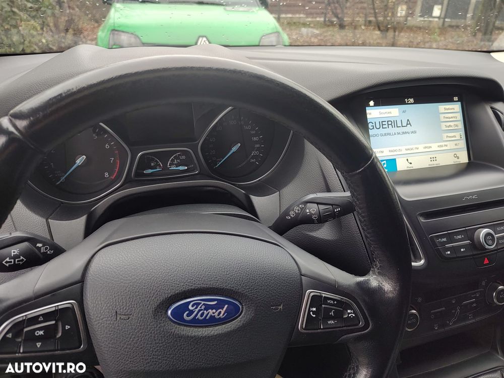 Ford Focus 1.0 EcoBoost Trend Edition - 10