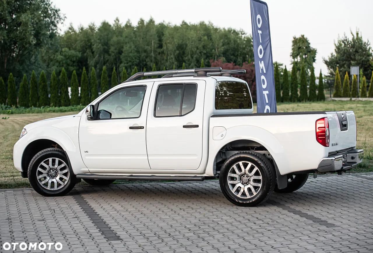 Nissan Navara 3.0 D V6 - 13