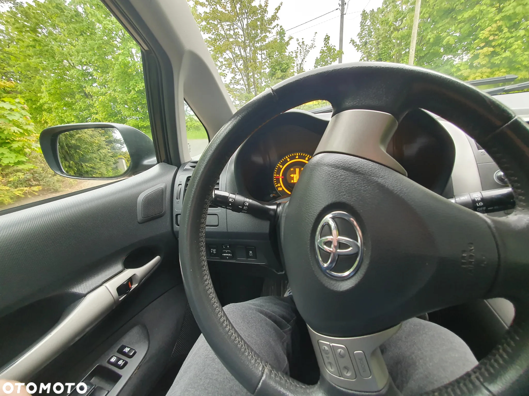 Toyota Auris 1.6 VVT-i Executive - 15
