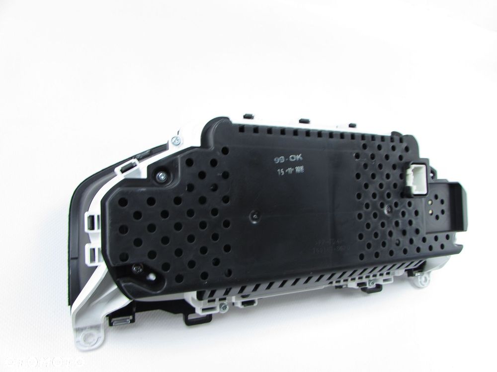 VOLVO V60 CROSS COUNTRY LIFT 10-18 2.0D LICZNIK TFT ZEGAR PREDKOSCIOMIERZ 31453091 - 5
