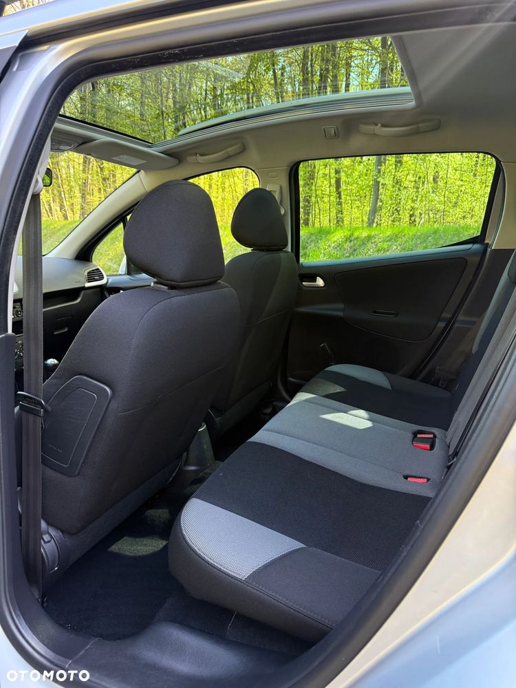 Peugeot 207 95 VTi Urban Move - 18