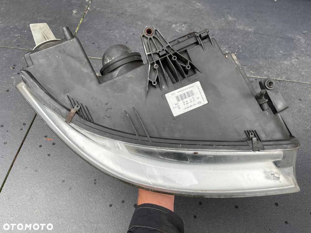 VW Passat B5 LIFT Reflektor Lampa lewy lewa PRZÓD HELLA - 4