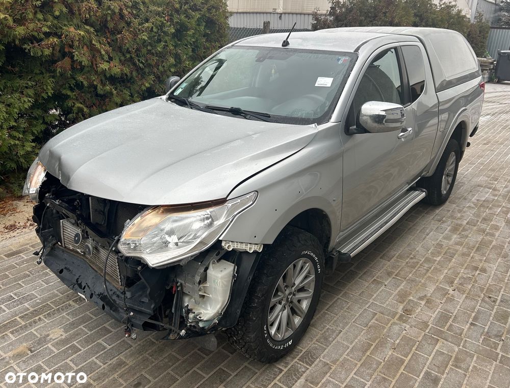 Mitsubishi L200 Pick Up 4x4 S&S Club Cab Diamant Edition - 2