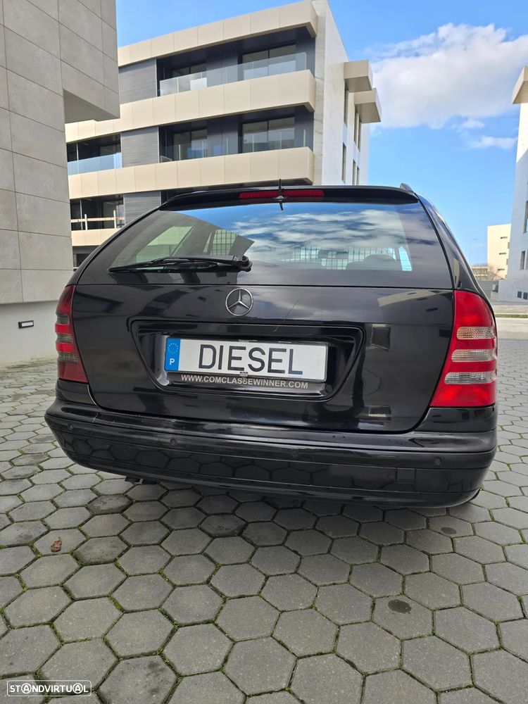 Mercedes-Benz C 220 T CDI Classic - 18