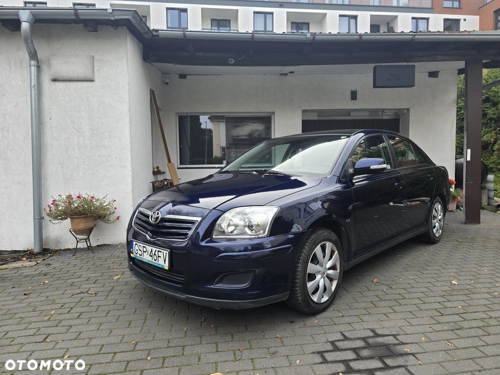 Toyota Avensis 1.8 VVT-i Luna - 12