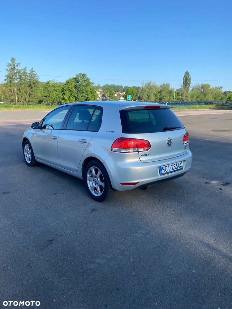 Volkswagen Golf 1.6 TDI Trendline - 4