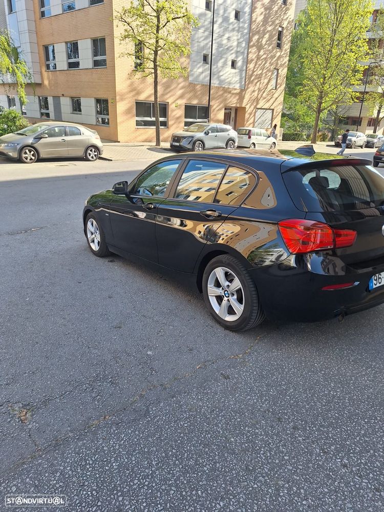 BMW 116 d EDynamics Line Sport - 2