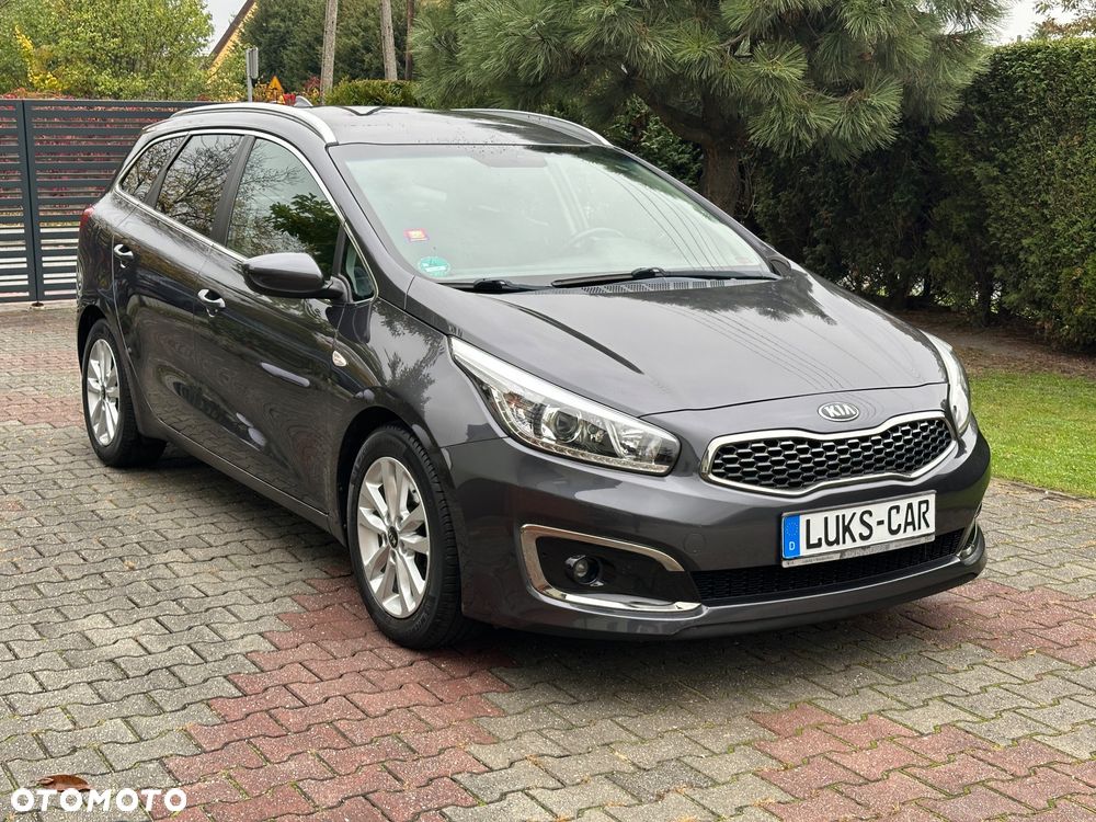Kia Ceed 1.6 GDI ISG Dream-Team Edition - 33