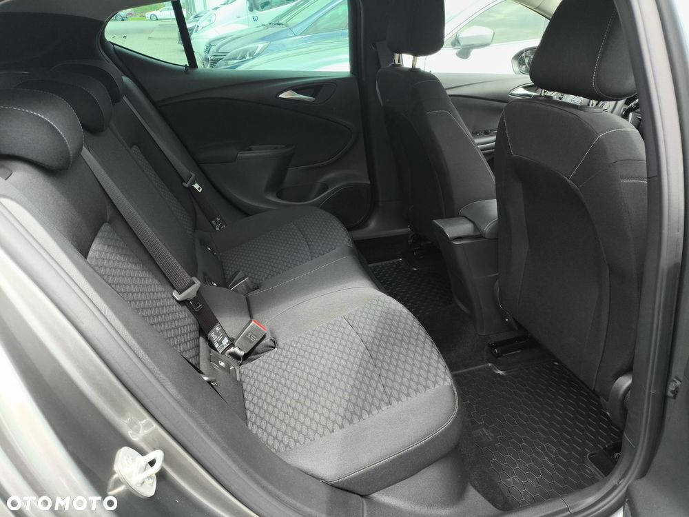 Opel Astra - 11