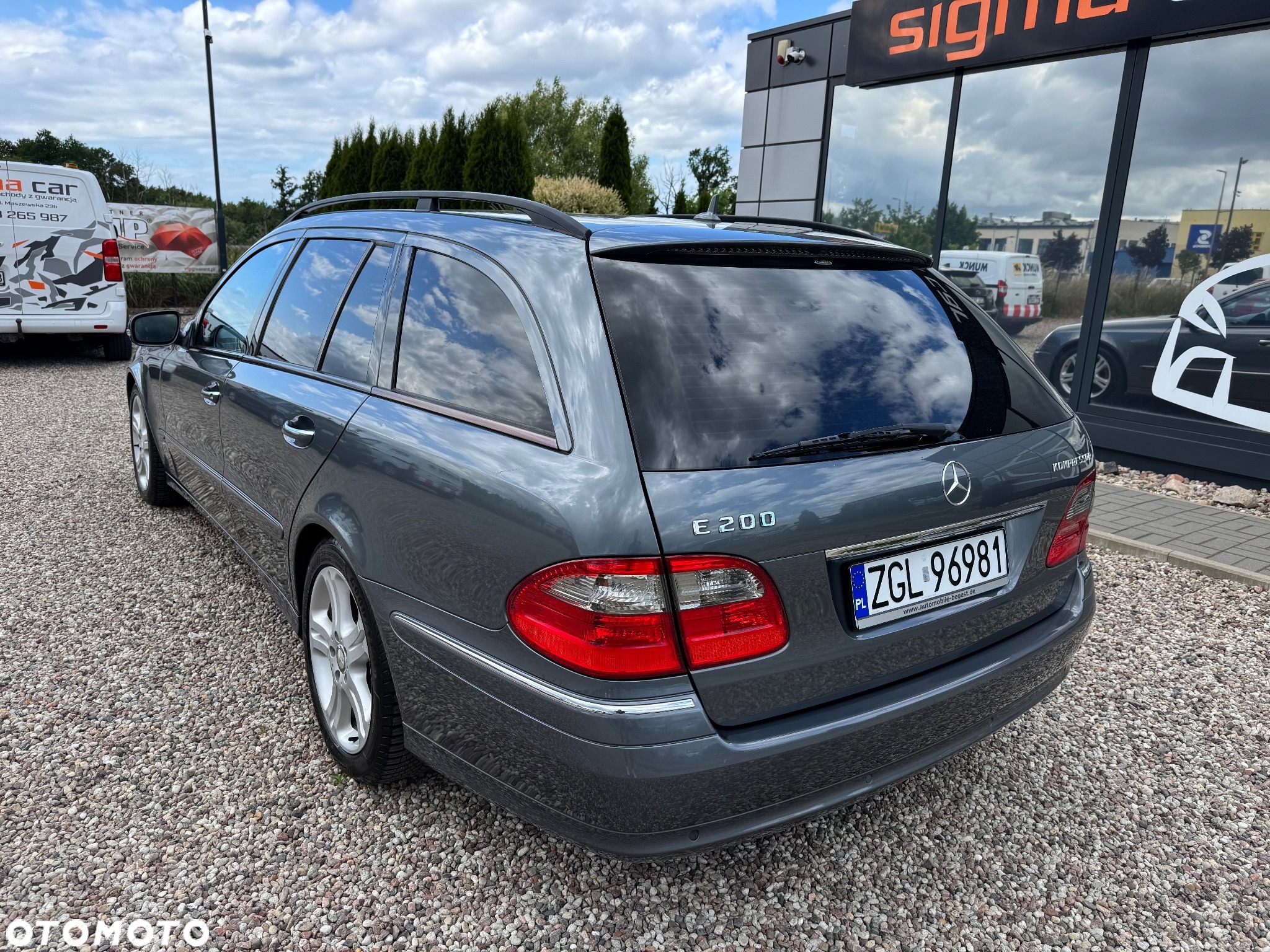 Mercedes-Benz Klasa E 200 T Kompressor Automatik Avantgarde - 16