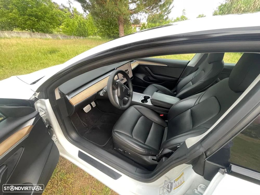 Tesla Model 3 - 34